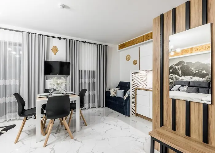 Apartment Modrzejewska *